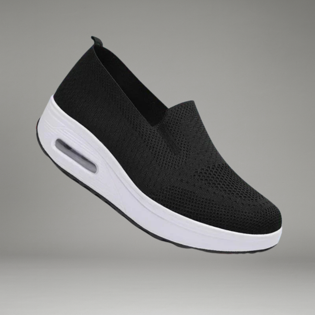 Women’s Platform Sneakers with Lace-Up Closure and Raised Sole