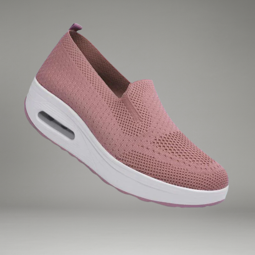 Women’s Platform Sneakers with Lace-Up Closure and Raised Sole