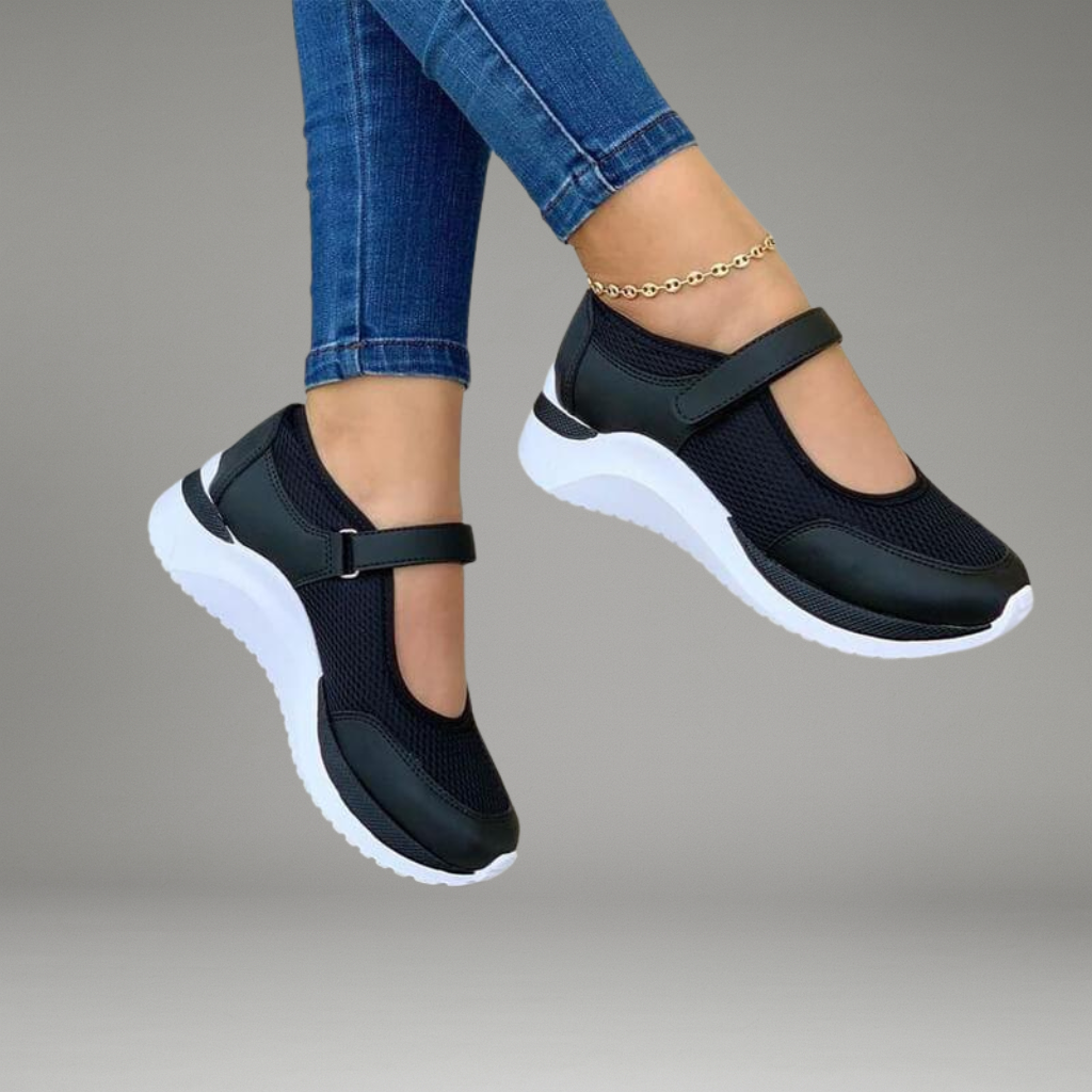 Women’s Sneakers with Lace-Up Closure and Thick Outsole