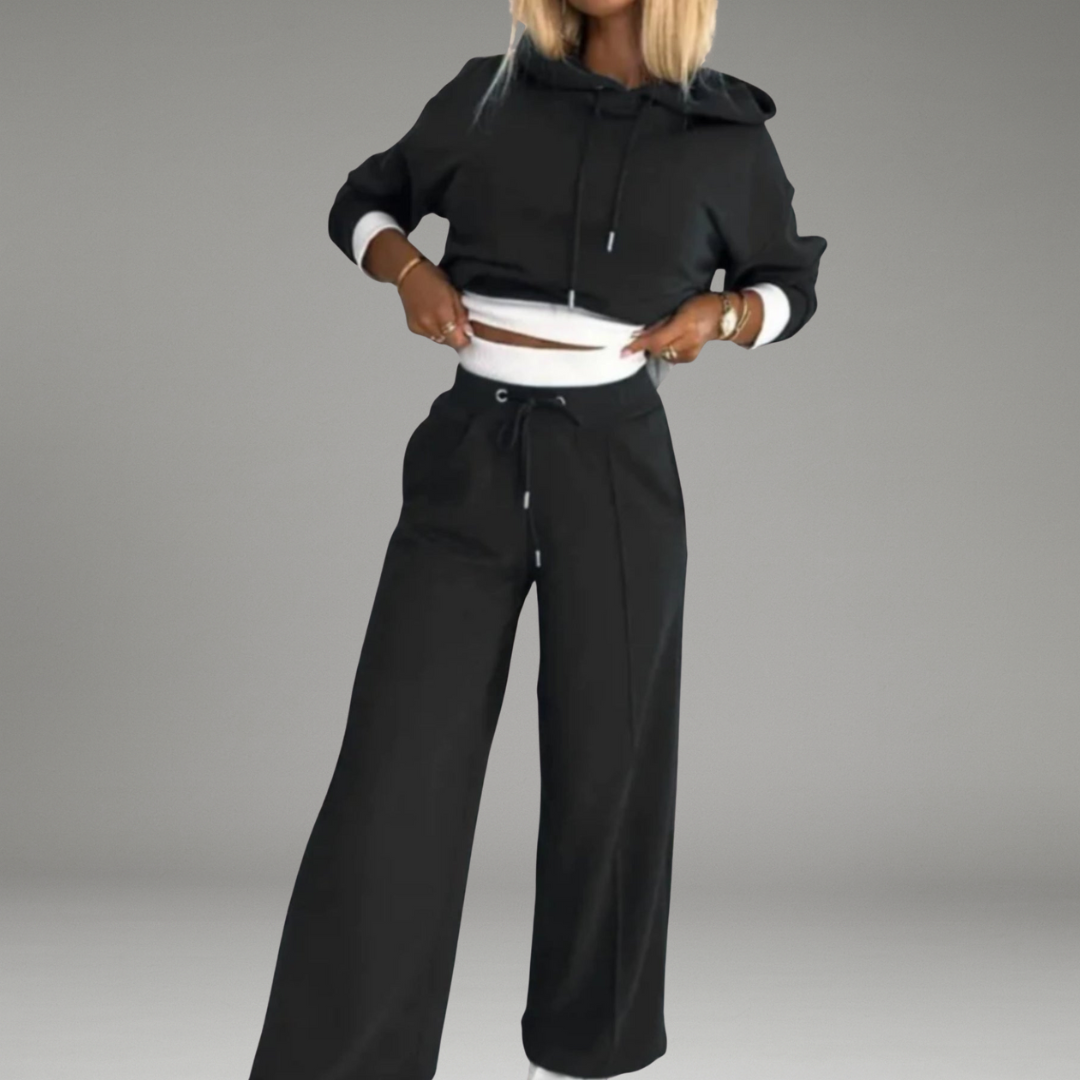 Women’s Two-Piece Tracksuit with Drawstring Hood and Wide-Leg Pants