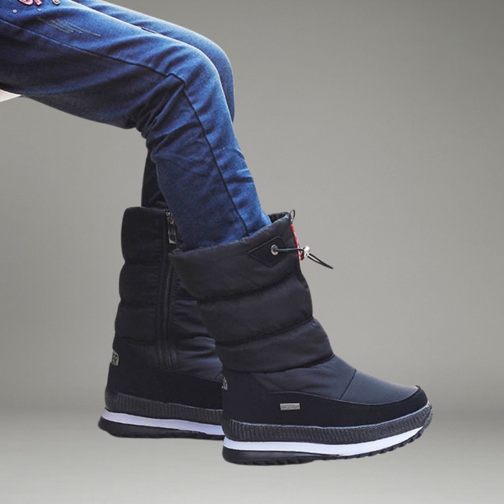 Women’s Winter Boots with Drawstring Closure and Patterned Sole